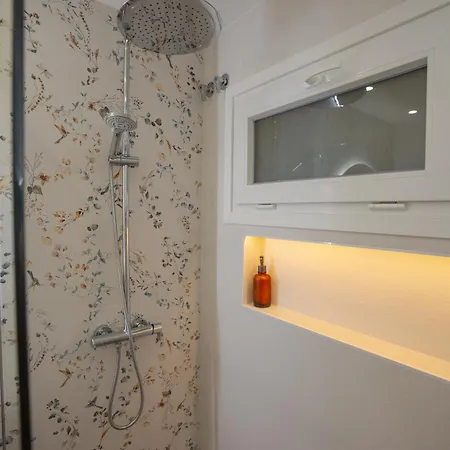 Apolo Gold דירה *